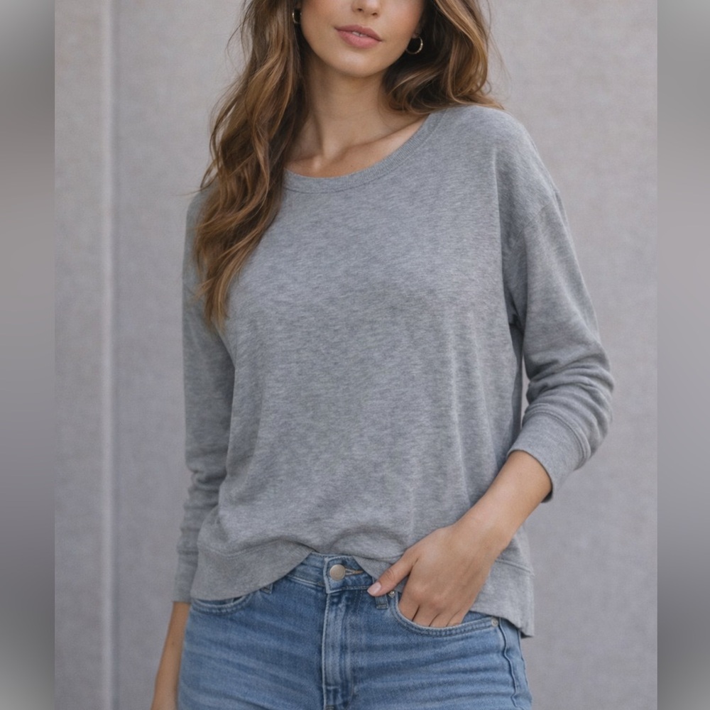 Athleta Women’s Gray Crewneck Sweatshirt Size Large Casual Lounge Top